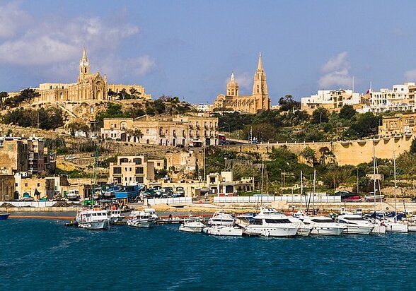 Ostrov Gozo, Malta. Přístav.