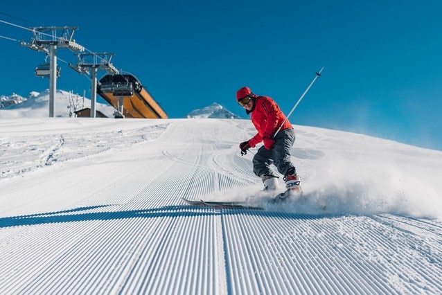Dobře servisované lyže nna sjezdovce skvěle jedou