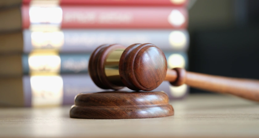 Trip Cancellation due to court listening Zrušení cesty kvůli předvolání